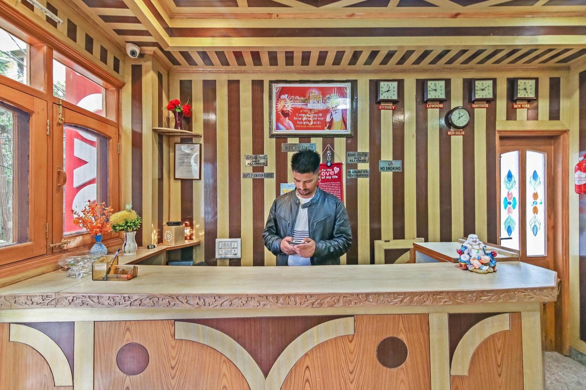 Hotel O Royal Inn Шимла Экстерьер фото